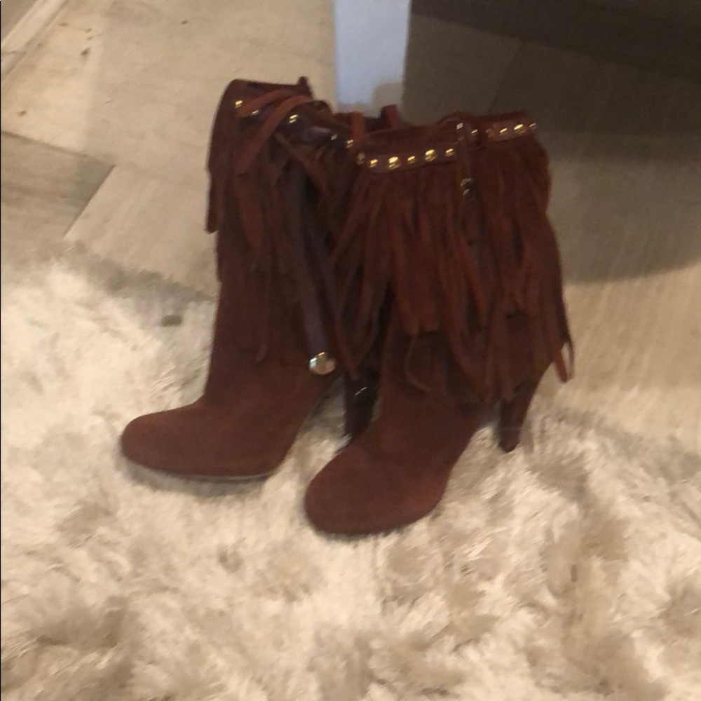Gorgeous suede Gucci boots